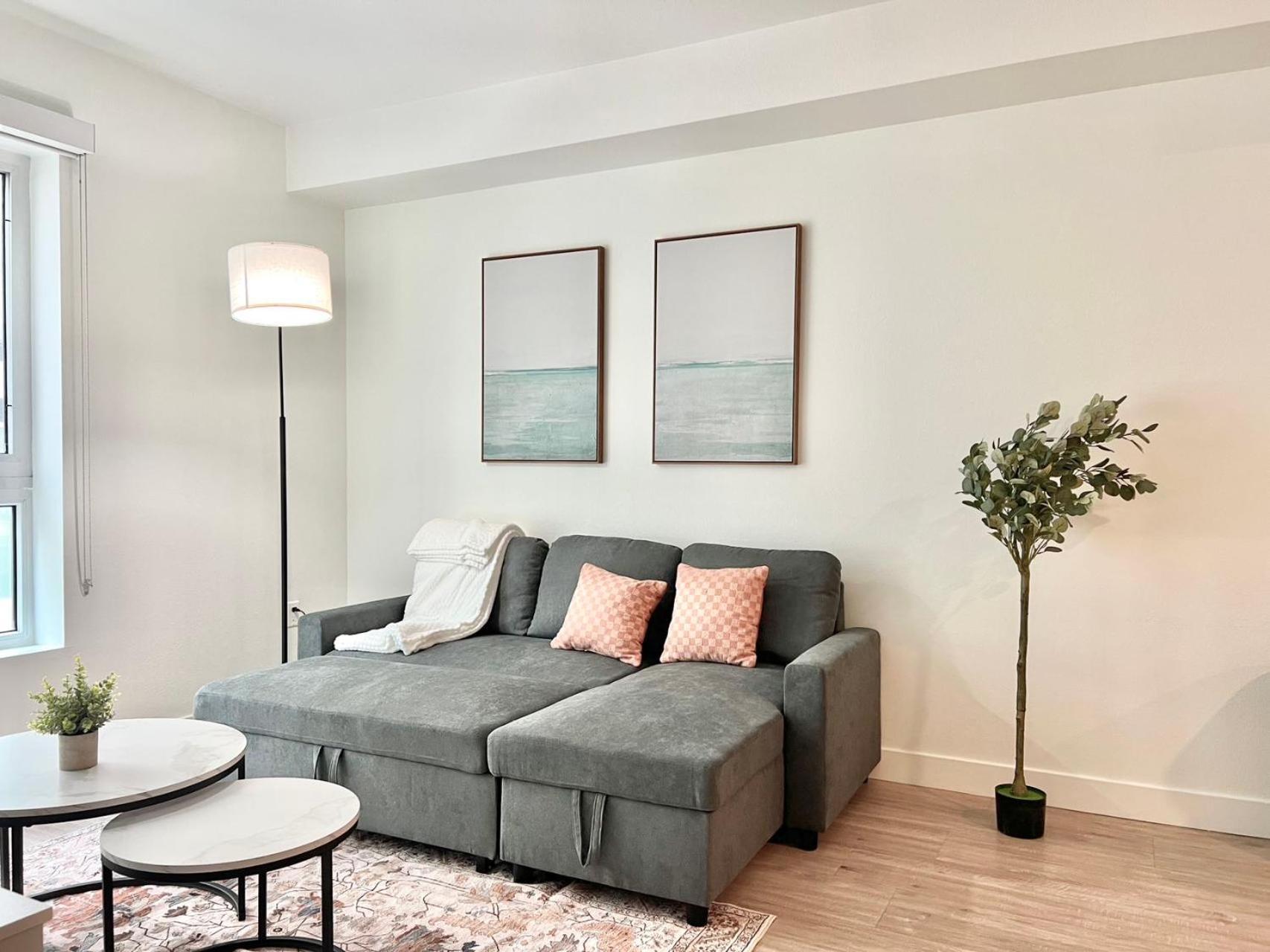 Chic Urban Retreat In Heart Of La, Steps From Attractions! Hotel Лос Анджелис Екстериор снимка