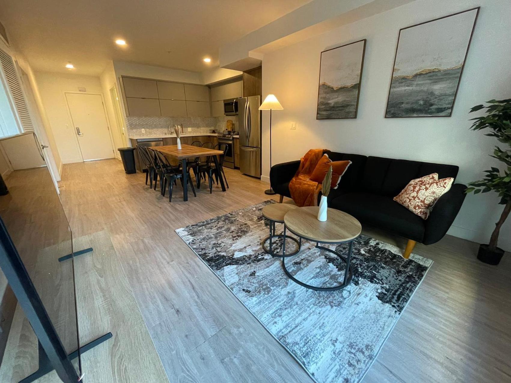 Chic Urban Retreat In Heart Of La, Steps From Attractions! Hotel Лос Анджелис Екстериор снимка