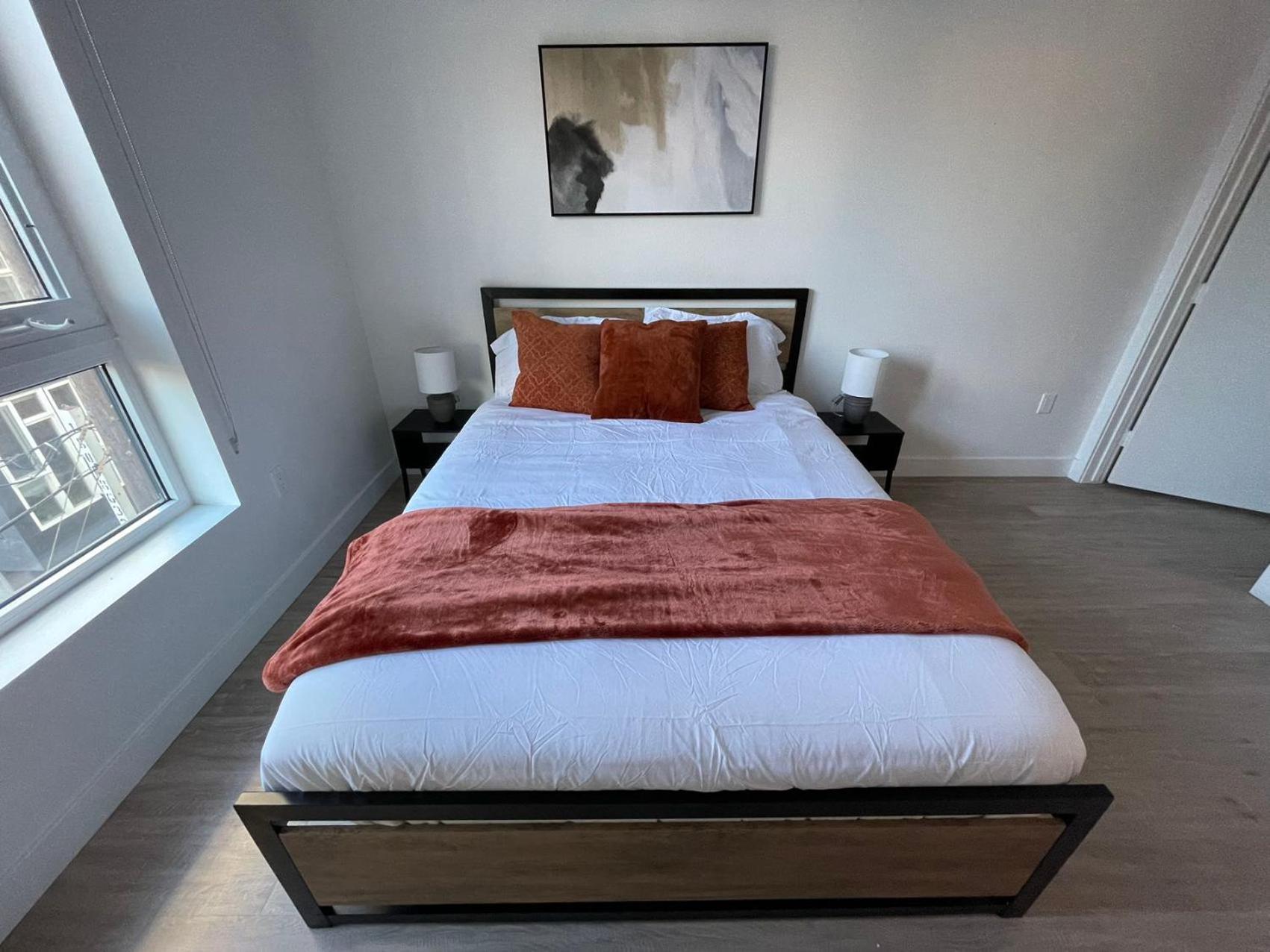 Chic Urban Retreat In Heart Of La, Steps From Attractions! Hotel Лос Анджелис Екстериор снимка