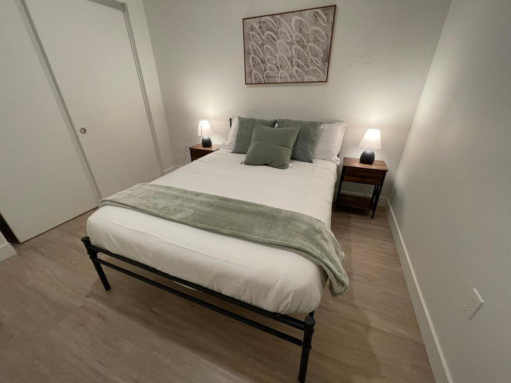 Chic Urban Retreat In Heart Of La, Steps From Attractions! Hotel Лос Анджелис Екстериор снимка