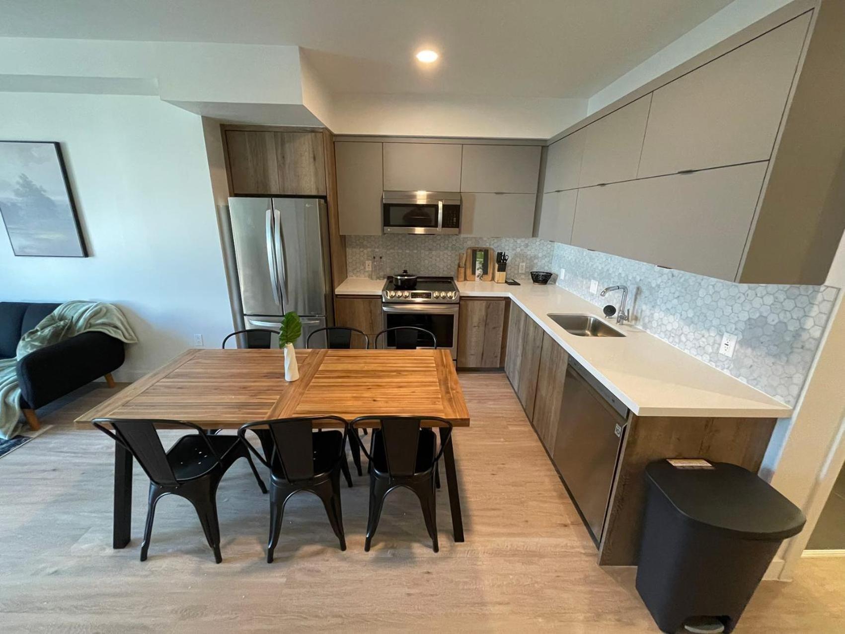 Chic Urban Retreat In Heart Of La, Steps From Attractions! Hotel Лос Анджелис Екстериор снимка