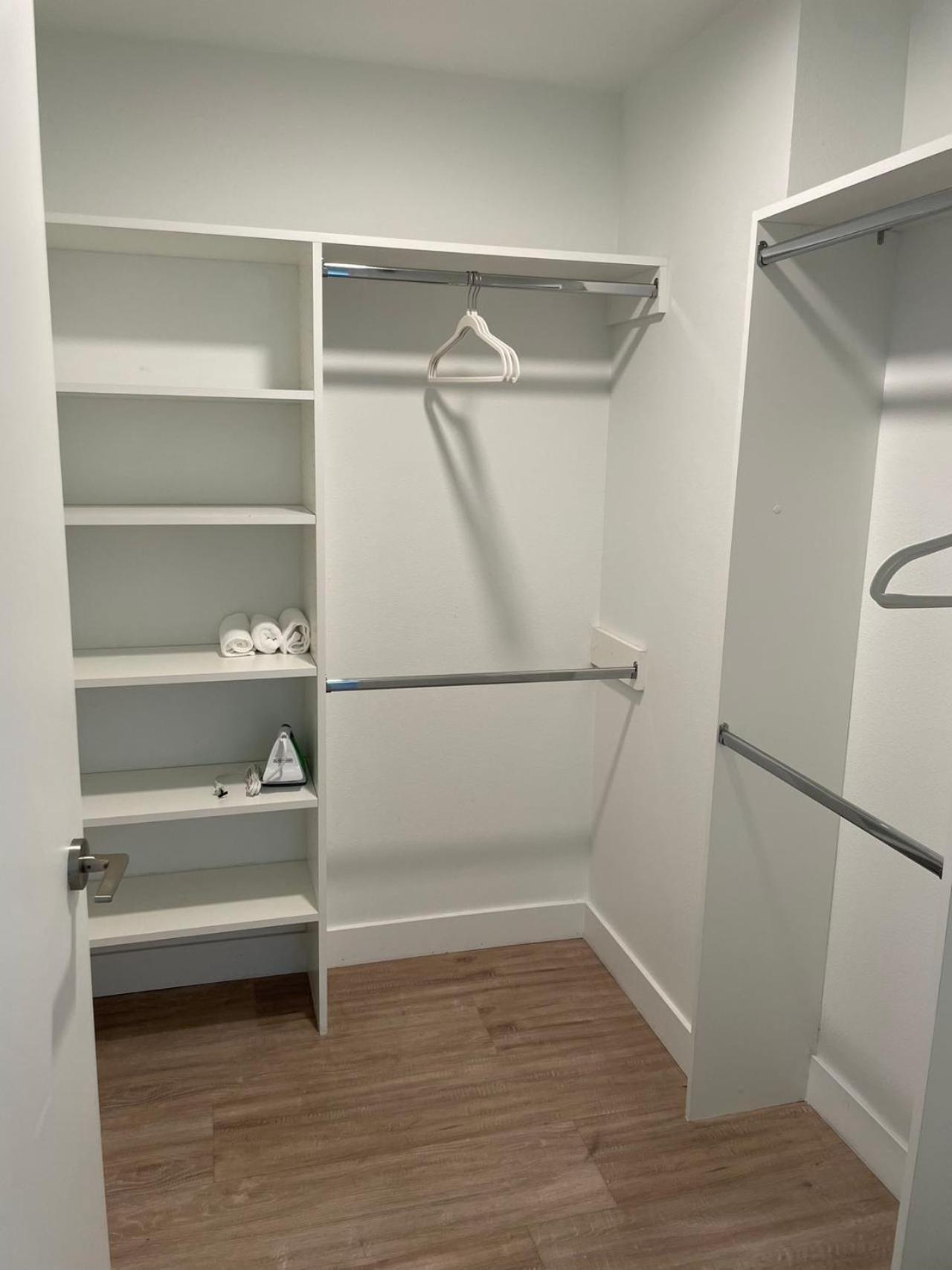 Chic Urban Retreat In Heart Of La, Steps From Attractions! Hotel Лос Анджелис Екстериор снимка