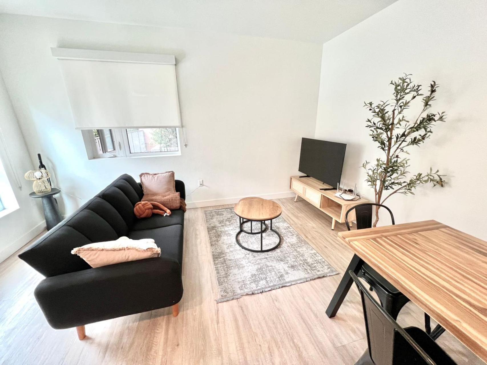 Chic Urban Retreat In Heart Of La, Steps From Attractions! Hotel Лос Анджелис Екстериор снимка