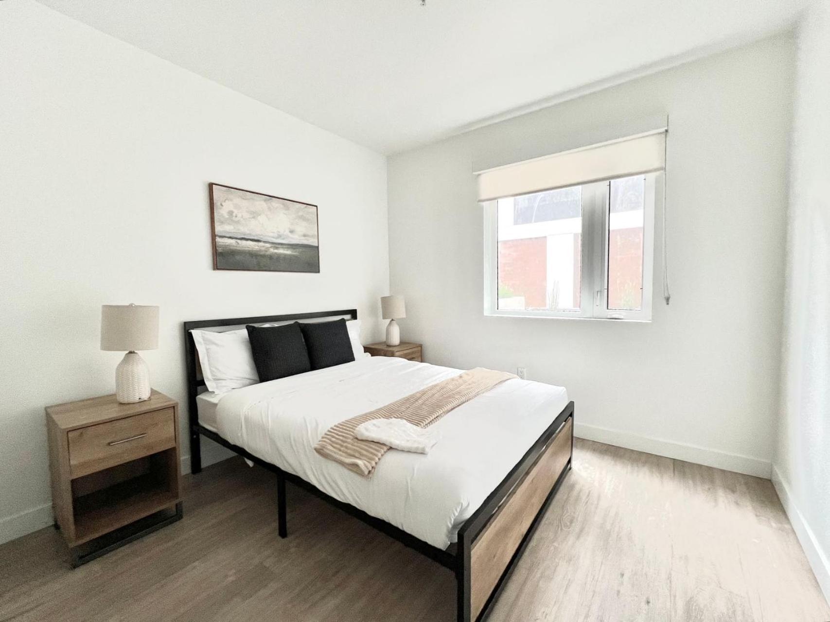 Chic Urban Retreat In Heart Of La, Steps From Attractions! Hotel Лос Анджелис Екстериор снимка