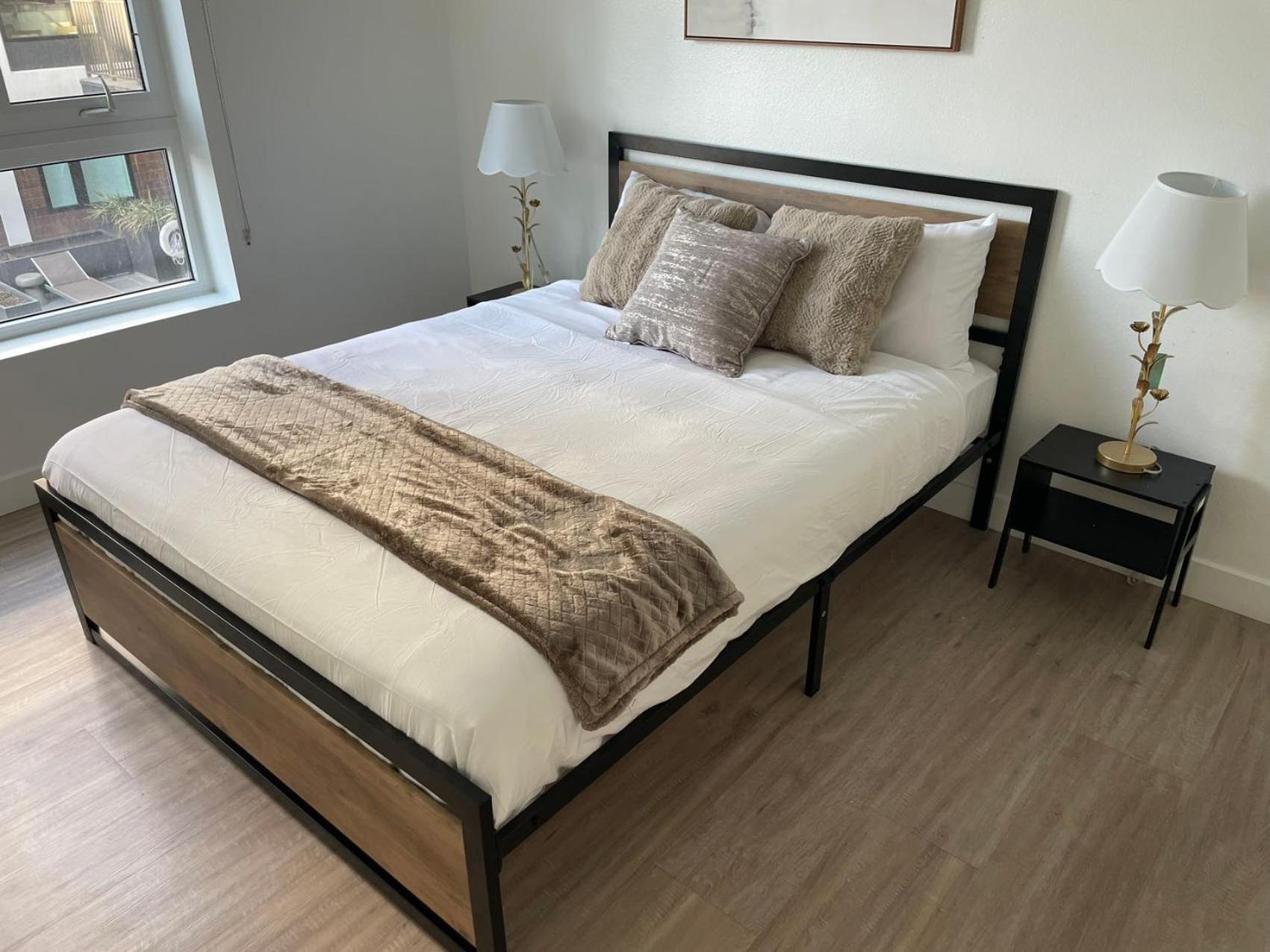 Chic Urban Retreat In Heart Of La, Steps From Attractions! Hotel Лос Анджелис Екстериор снимка